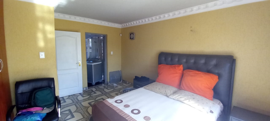 5 Bedroom Property for Sale in Zamdela Free State